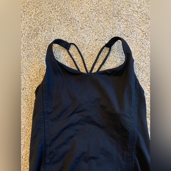 Lululemon black workout top size 4 - Picture 2 of 8